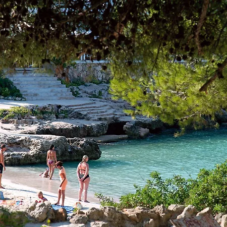Apartamentos Cala Blanca شقة