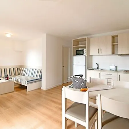 Apartamentos Cala Blanca * Cala Blanca (Menorca)